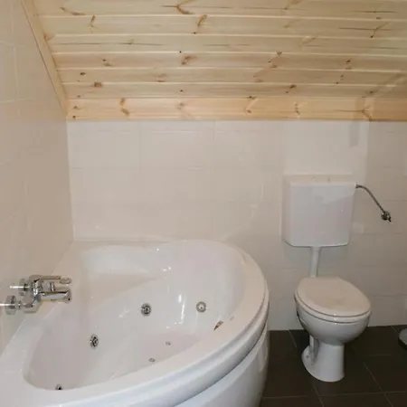 Gina Guest house 3*