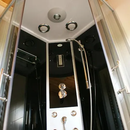Gina Guest house 3*