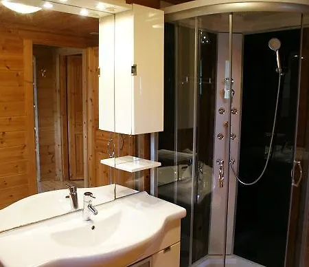 Guest house Gina 3*